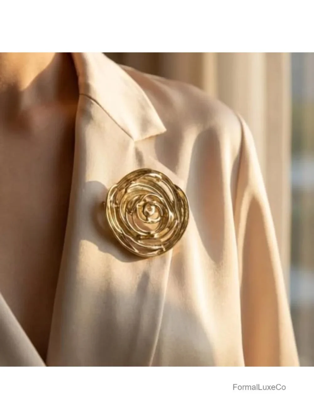 Minimalist Gold Spiral Brooch Pin for Women, Durable Alloy Lapel Pin